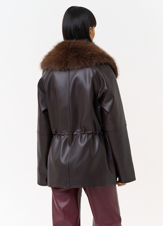 фото Удлиненная куртка из эко кожи с воротником из эко меха модель № 31541