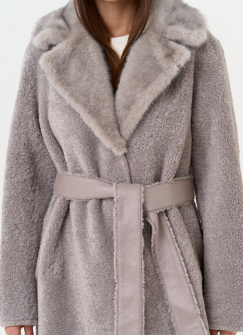 Женская двухсторонняя дубленка из эко замши