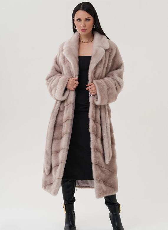 Шуба из норки с английским воротником 