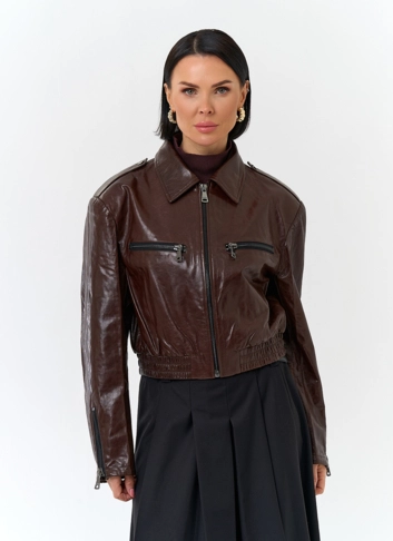 Короткая куртка из натуральной кожи