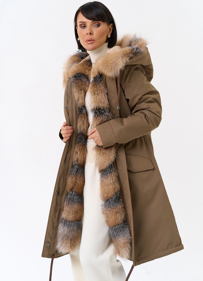 Женская парка с капюшоном из меха лисы модель № 31993 в рассрочку