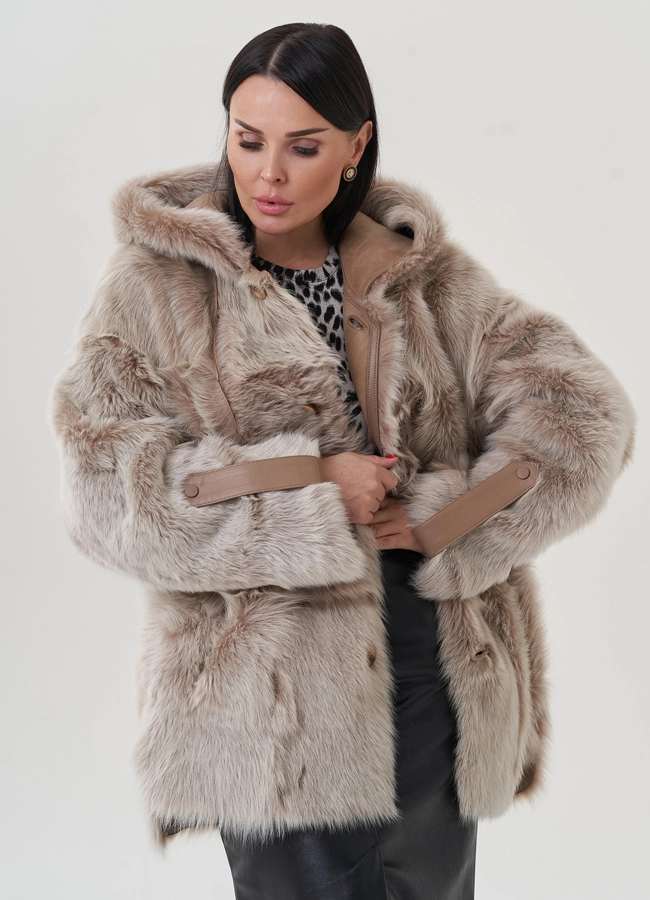 Женская дубленка с капюшоном модель № 25633 универмаг малина фото