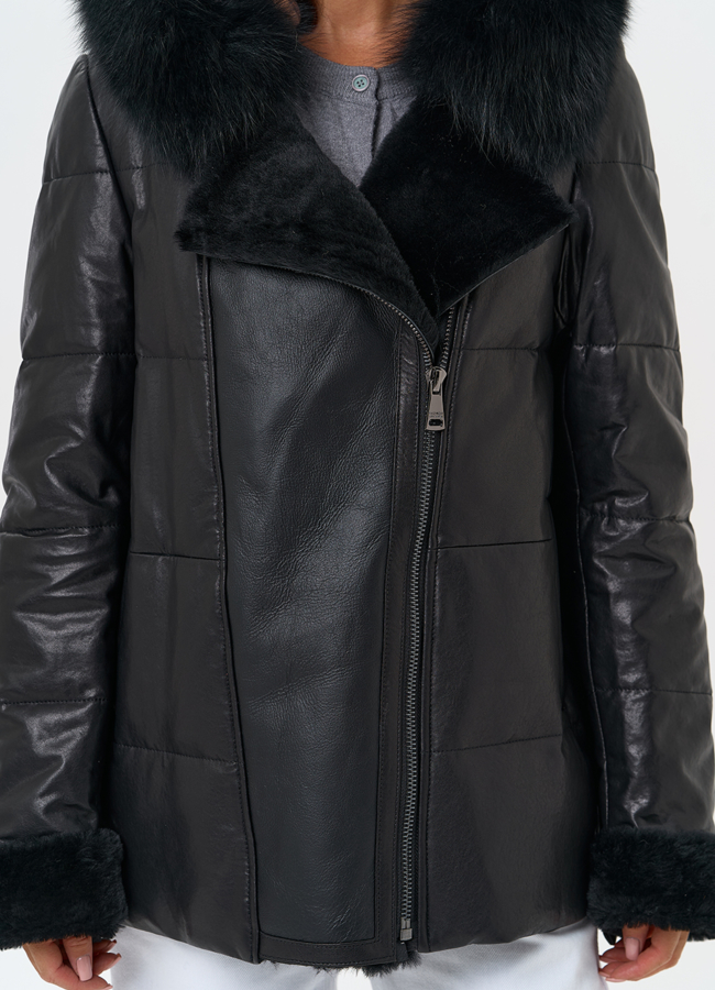 Короткий пуховик из натуральной кожи с капюшоном модель № 6402 в рассрочку