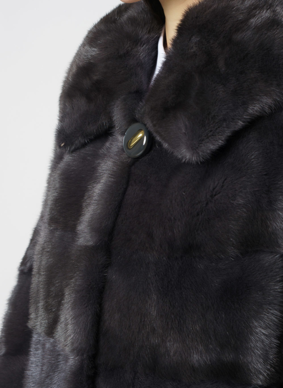 Норковая шуба в цвете графит с капюшоном 