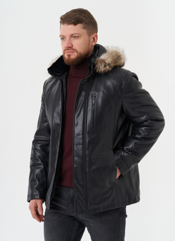 Пуховик из эко кожи с мехом енота