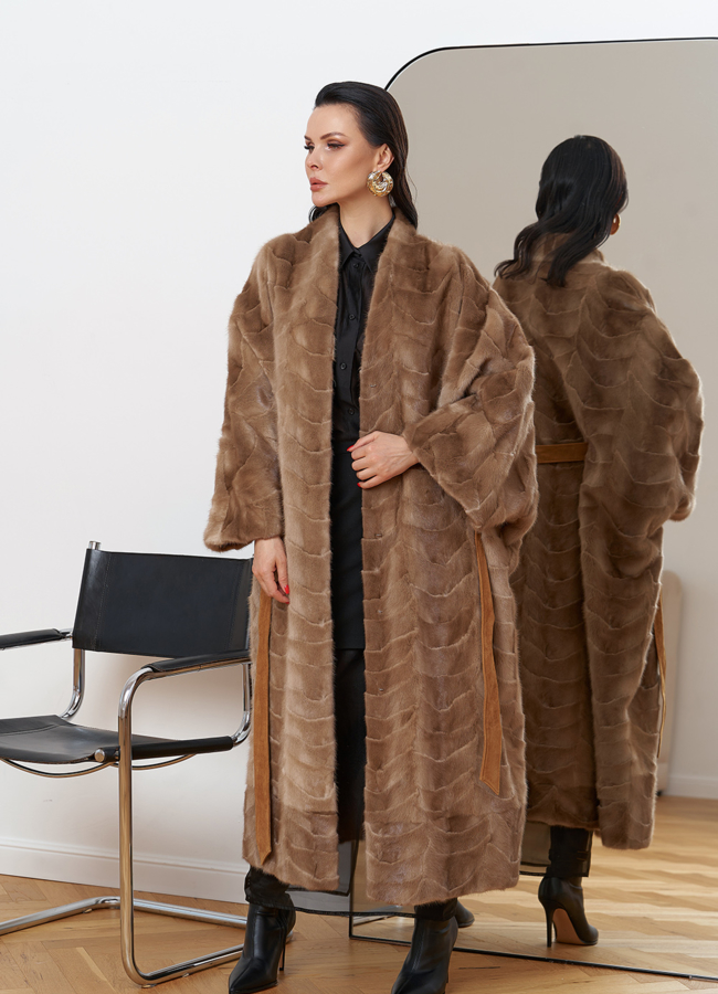 фото Шуба оверсайз из меха норки модель № 28442