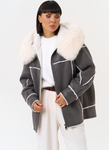 Женская дубленка из эко замши с капюшоном из эко меха