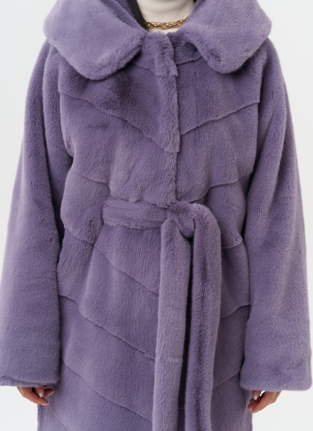 Женская шуба из эко меха с капюшоном