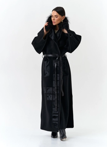 Женское длинное пальто с отделкой из меха лисы фото