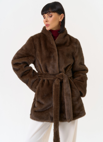 Женская шуба из эко меха с поясом