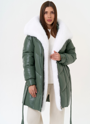 Женский пуховик из эко кожи с отделкой из эко меха Женский пуховик из эко кожи с отделкой из эко меха