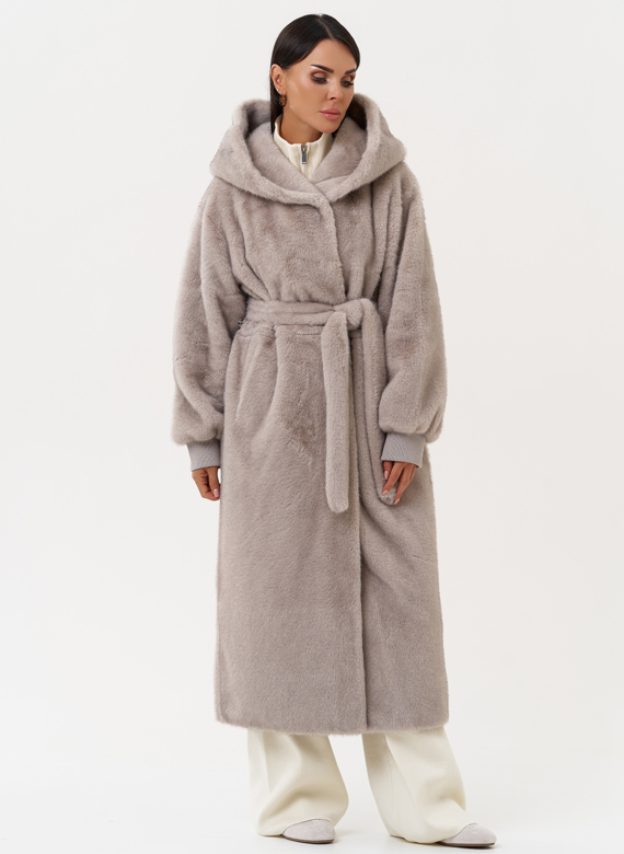 Женская шуба из эко меха с капюшоном