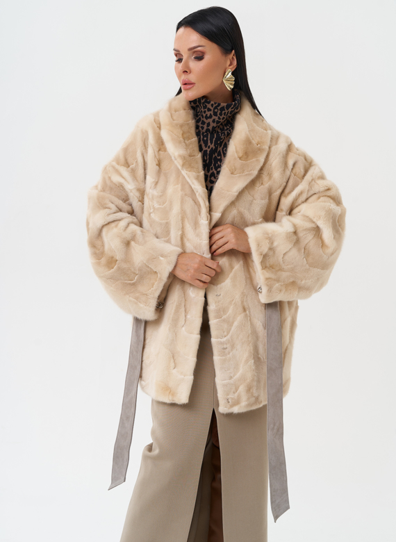 Женская шуба из меха норки