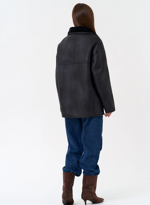 Женская двухсторонняя дубленка из эко замши в черном цвете