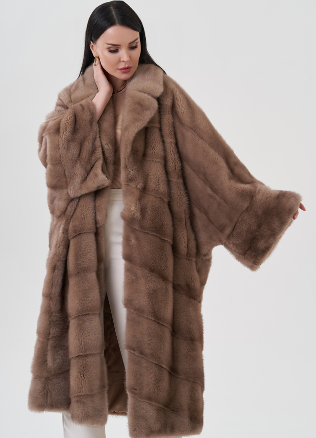 Шуба оверсайз с английским воротником  модель № 23973 меха малина