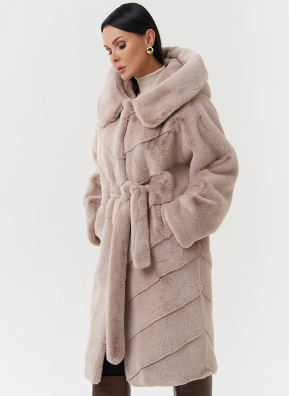 Шуба из эко меха с капюшоном