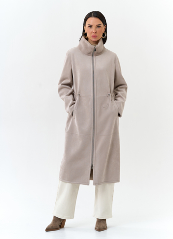 Светлая дубленка из эко замши