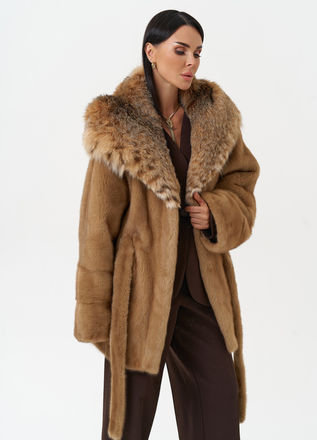 Женская шуба из меха норки с капюшоном из меха рыси модель № 31165 универмаг малина