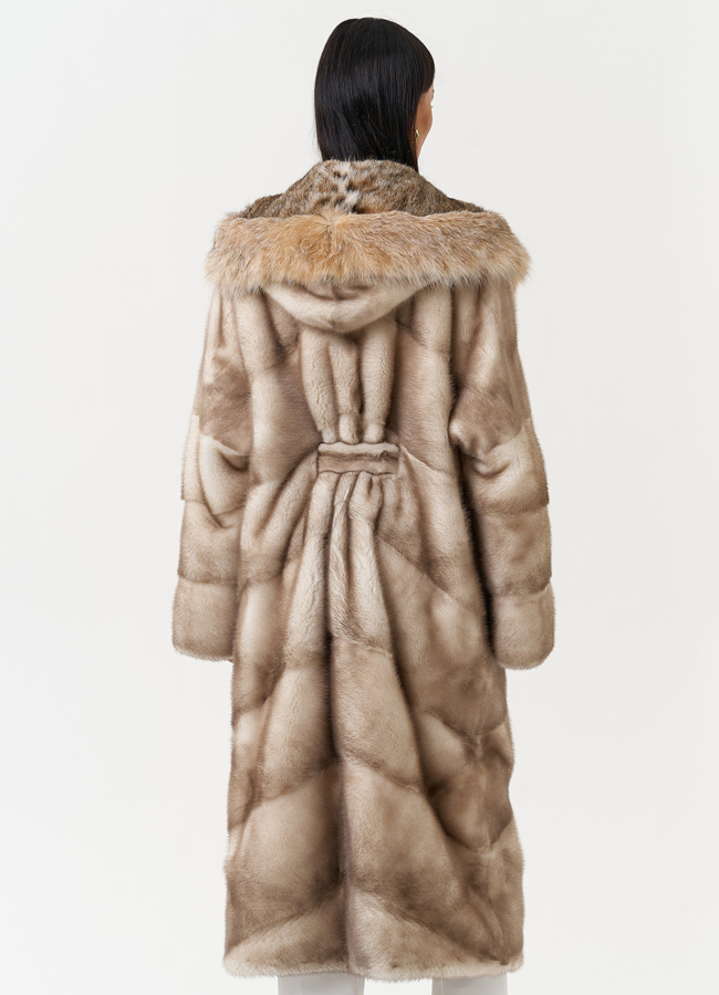 фото Женская шуба из меха норки с капюшоном из меха рыси модель № 31161