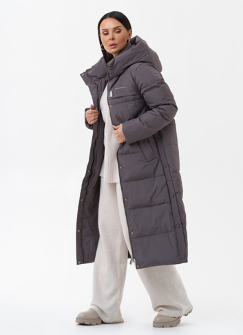 Длинный пуховик с капюшоном