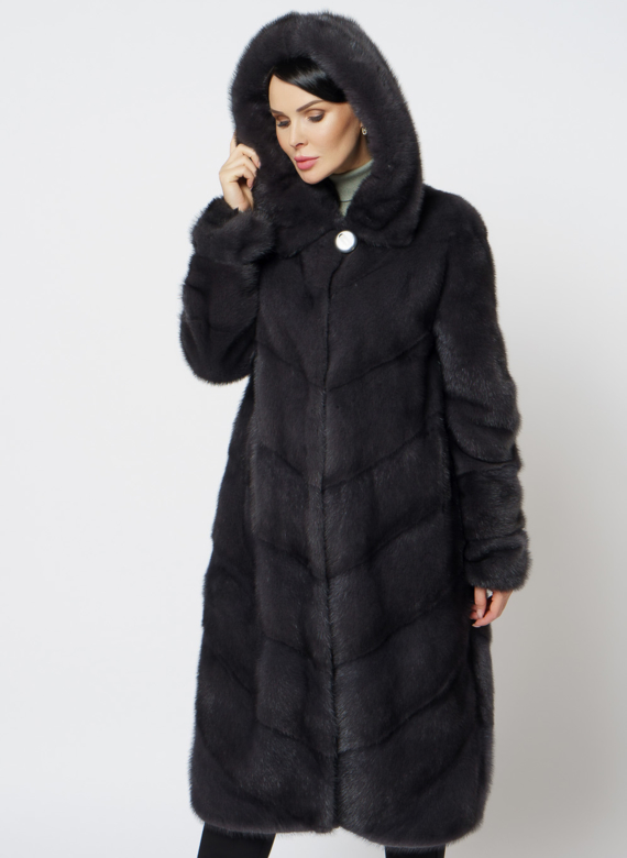 Длинная норковая шуба в сером цвете