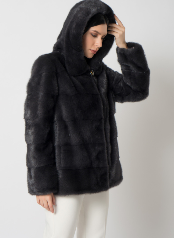 Куртка из меха норки с капюшоном