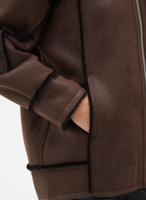 Женская дубленка из эко кожи с капюшоном