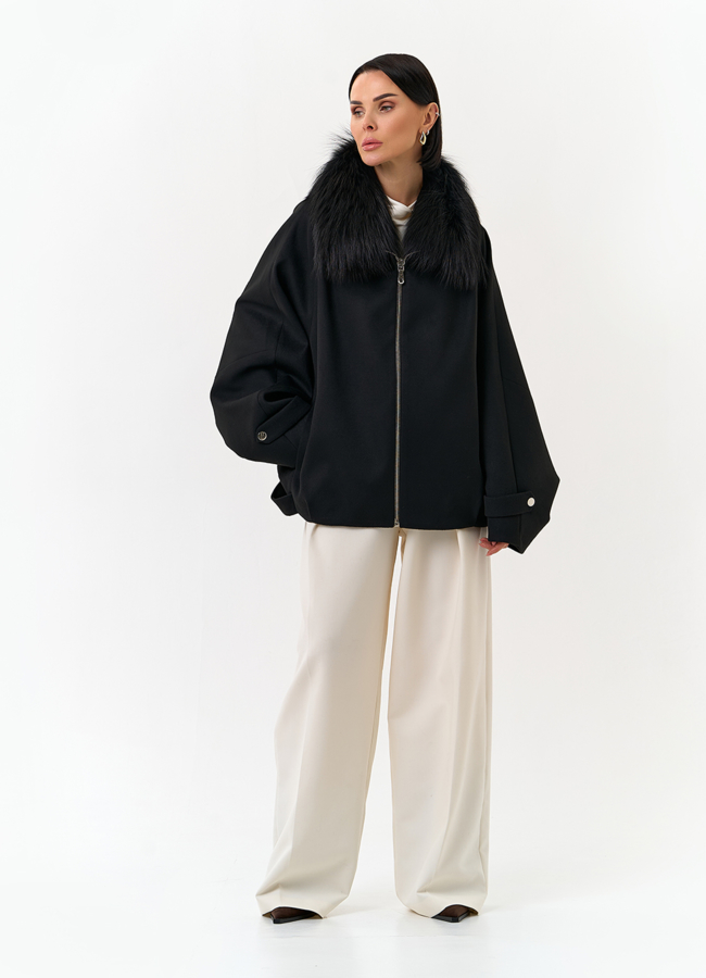 Женское укороченное пальто с отделкой из меха лисы модель № 32859 универмаг малина