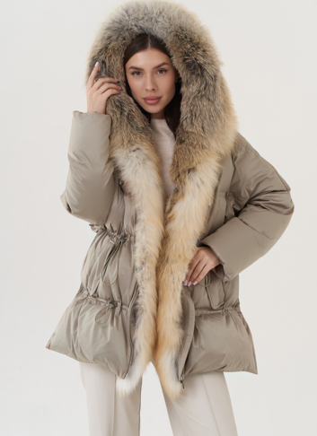 Пуховик женский с капюшоном 