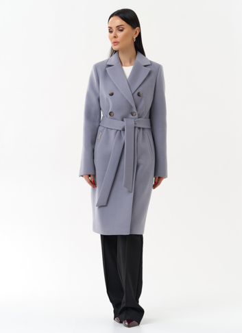 Женское двубортное пальто с поясом