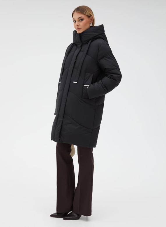 Женский пуховик с капюшоном
