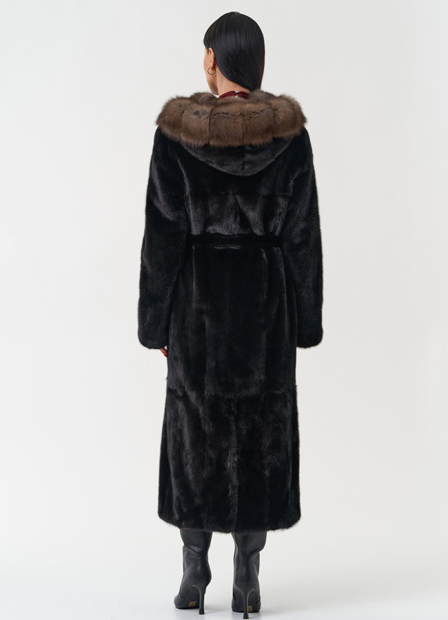 Норковая шуба с капюшоном из меха соболя модель № 30479 в кредит