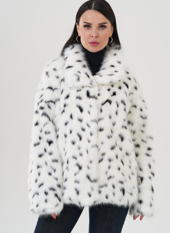 Куртка из эко меха с анималистичным принтом