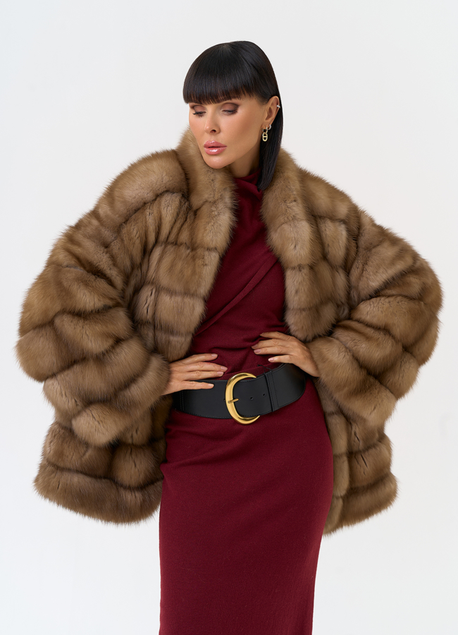 Женская шуба из куницы с воротником модель № 31550 универмаг малина