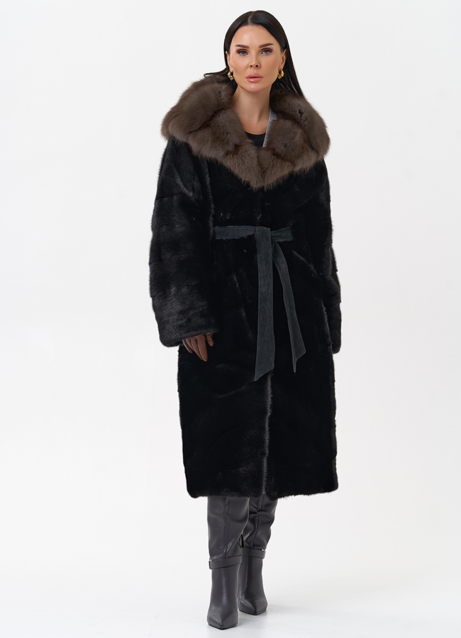 Норковая шуба с капюшоном из меха куницы модель № 26640 меха малина