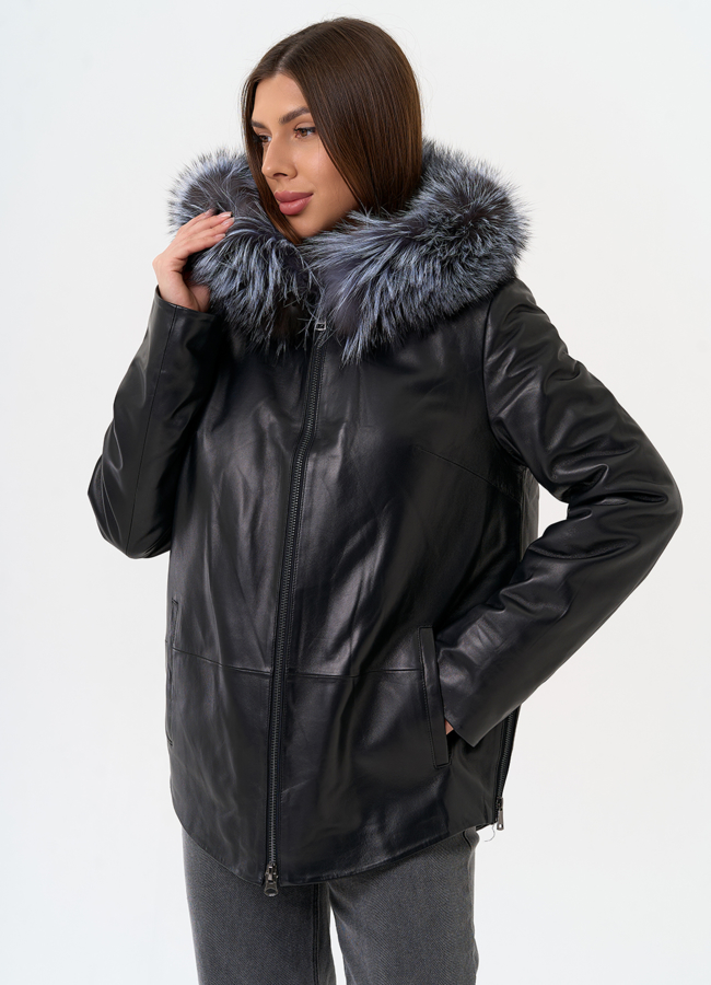 Женская куртка из натуральной кожи с капюшоном из меха чернобурки модель № 31666 в рассрочку