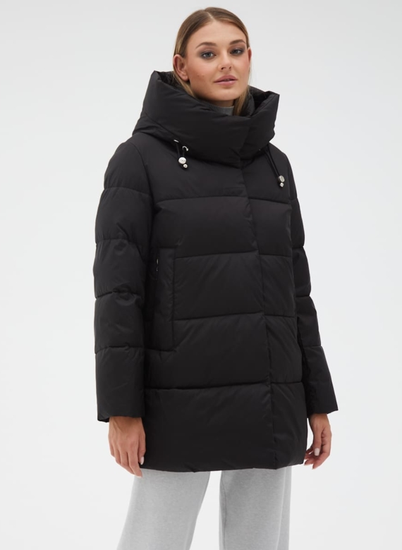 Женский пуховик с капюшоном