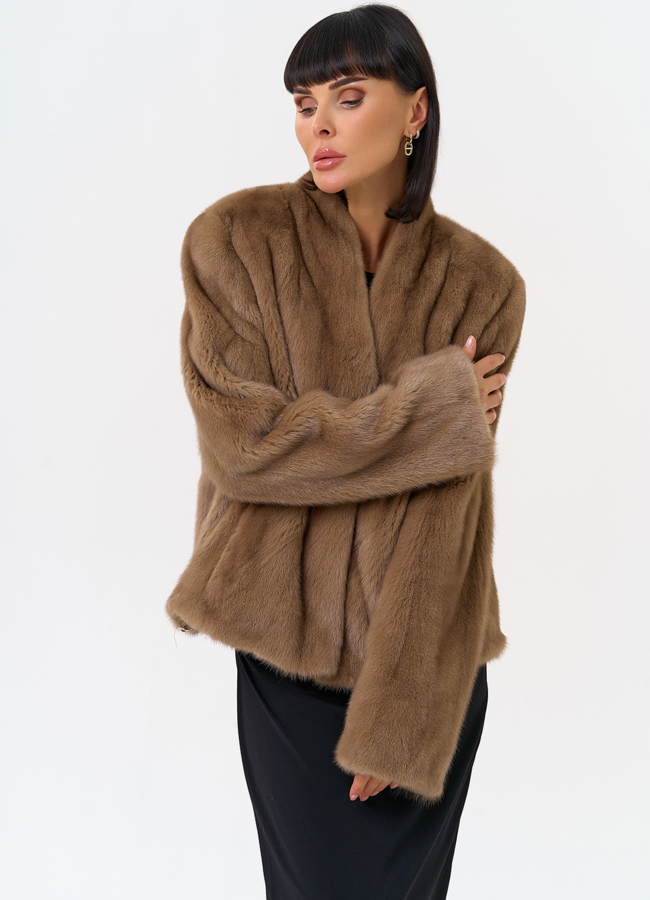 Укороченная шуба из меха норки  модель № 31600 в кредит