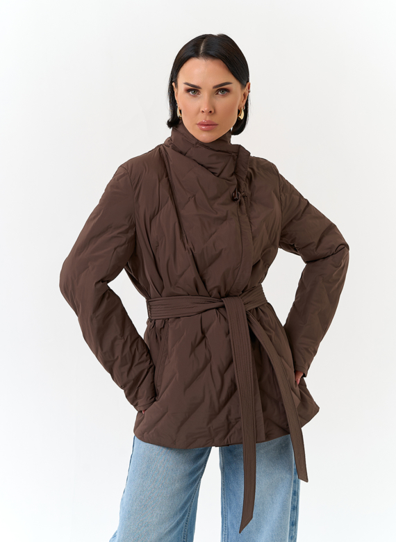 Женская куртка с поясом