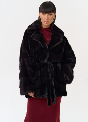 Шуба из меха норки с английским воротником Шуба из меха норки с английским воротником