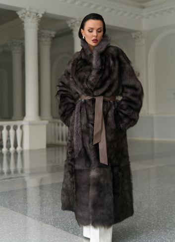 Женская двухсторонняя дубленка с поясом Женская двухсторонняя дубленка с поясом