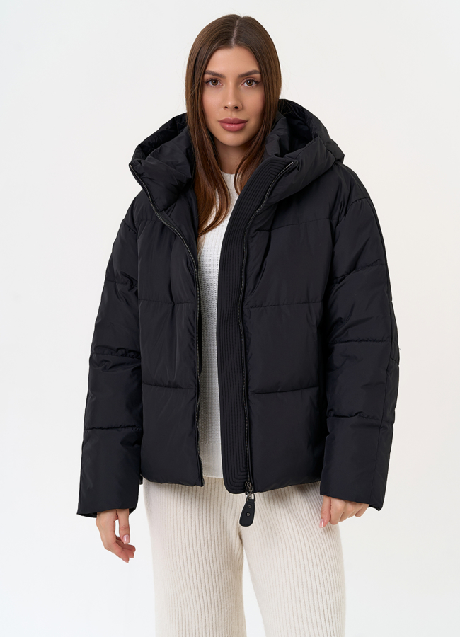 Женский пуховик черного цвета с капюшоном модель № 31586 универмаг малина