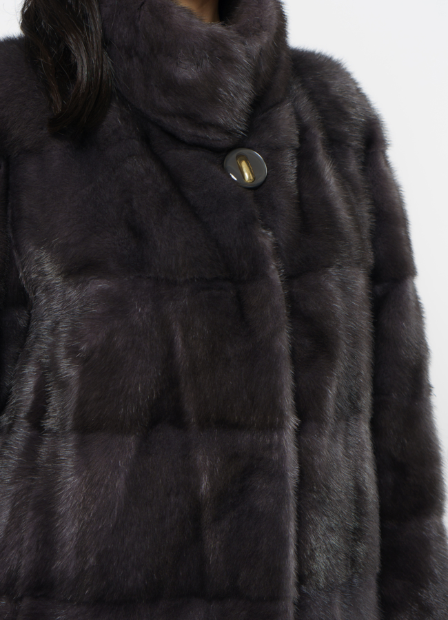 Норковая шуба с воротником стойка в цвете графит модель № 25926 универмаг малина