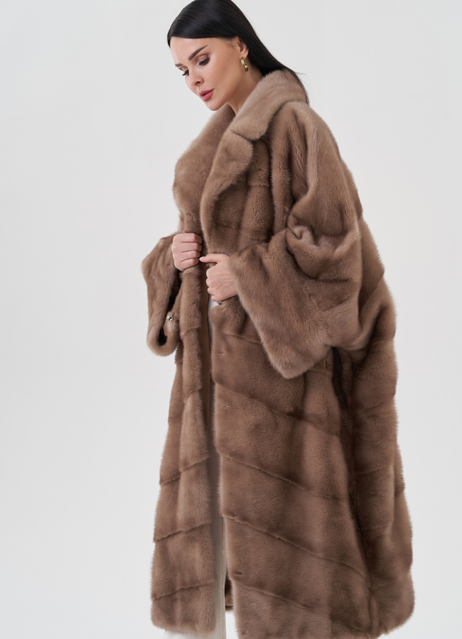 Шуба оверсайз с английским воротником  модель № 23973 универмаг малина