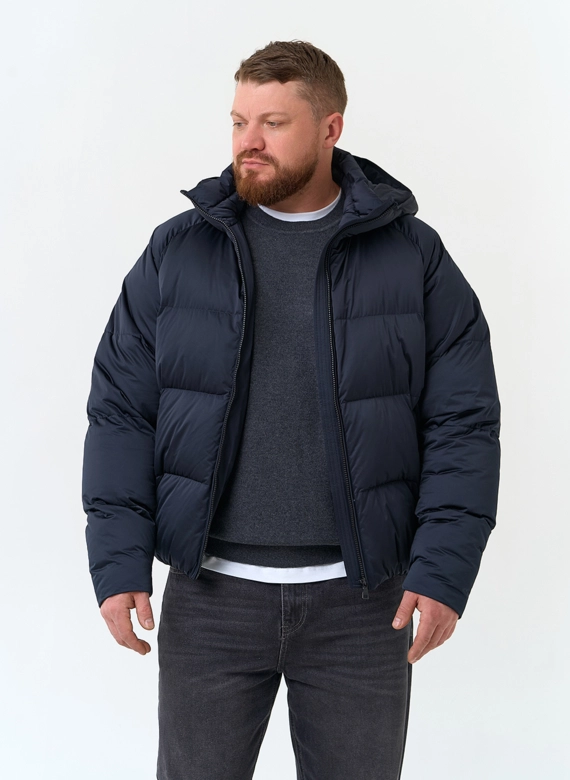 Мужской пуховик с капюшоном  фото