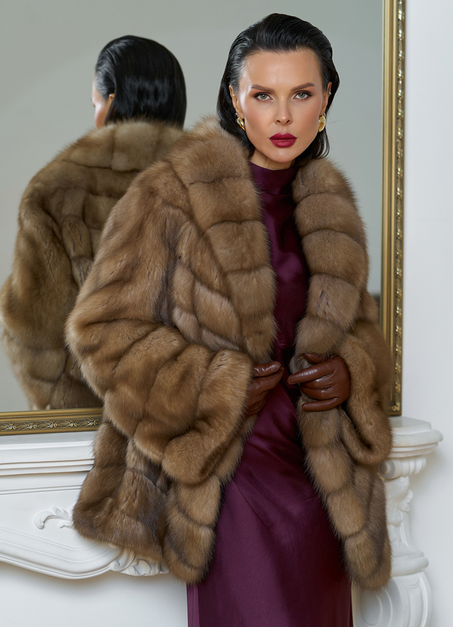 Женская шуба из куницы с воротником шаль модель № 31727 меха малина