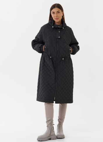 Женское стеганое пальто черного цвета