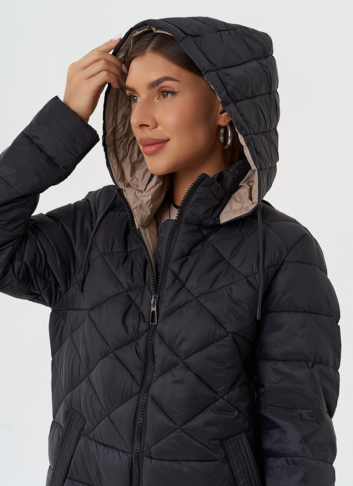 Стеганый пуховик с капюшоном