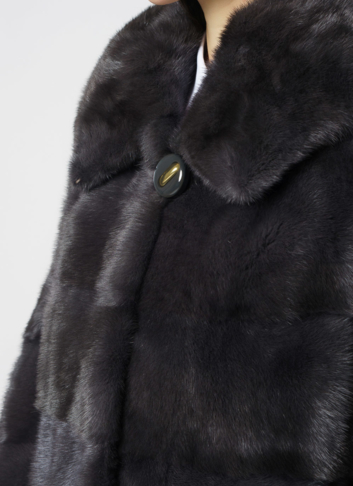 Норковая шуба в цвете графит с капюшоном 