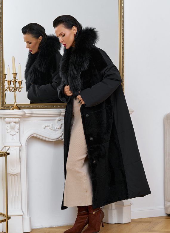 Комбинированное женское зимнее пальто в черном цвете